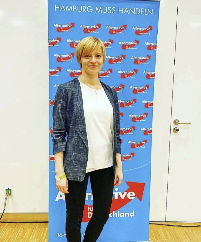 AfD-Politikerin gewinnt Sitz in Hamburg aus Russland