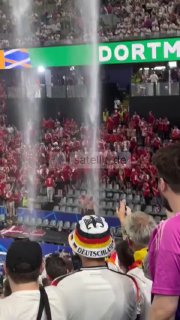 Deutsche Ingenieurenkunst und dänische Fußballfans unter den Wasserfällen