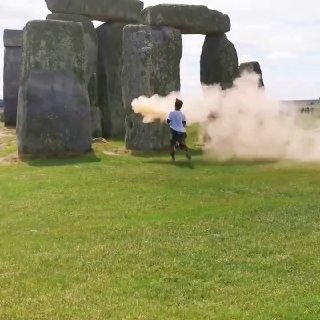 Die letzte Degeneration schändet das Stonehenge