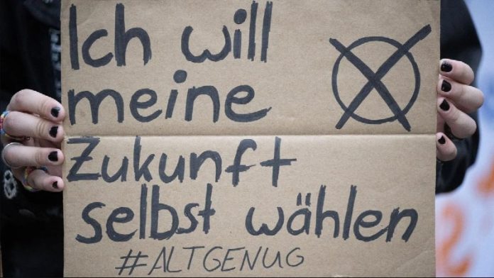 Schüler wollen generell ab 16 wählen - Lehrkräfte skeptischBei der Europawahl am...