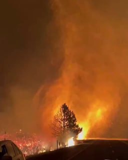 Feuertornado in Kalifornien: Tausende Menschen auf der Flucht