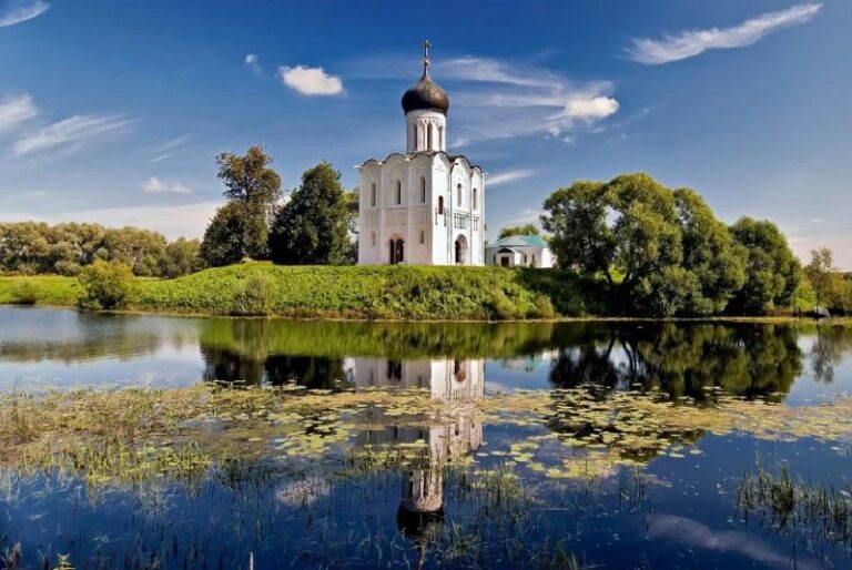 Kirche des Schutzes der Gottesmutter an der Nerl – Ein UNESCO-Weltkulturerbe