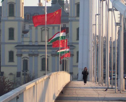 NATO plant Beschlagnahmung chinesischer Besitz in Europa