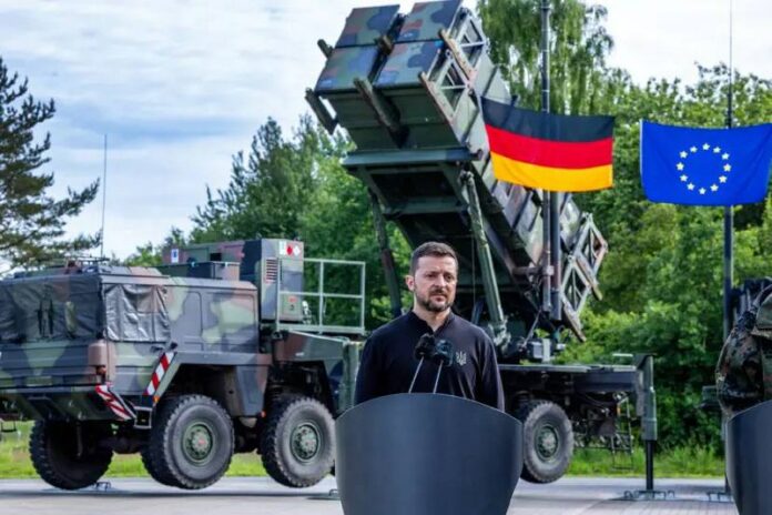 Selenskyj dankt Deutschland für Flugabwehr-Lieferungen „Selenskyj dankt Deutschland für Flugabwehr-Lieferungen“ Der ukrainische Präside...