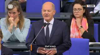 Streit bei Regierungsbefragung: Scholz und CDU-Mann im Wortgefecht