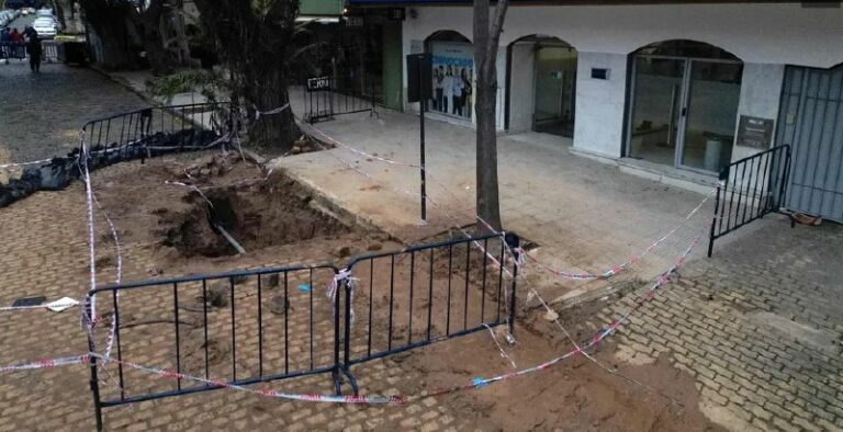 Autofahrer vereitelt Banküberfall: Tunnel in Argentinien entdeckt