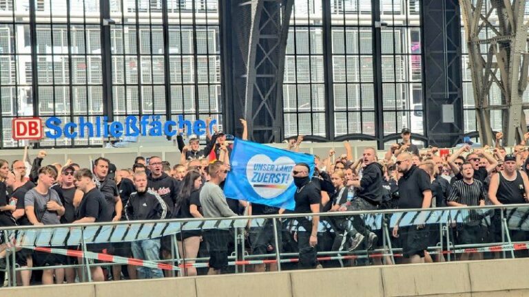 CSD in Leipzig: Polizei-Großeinsatz gegen Gegendemos