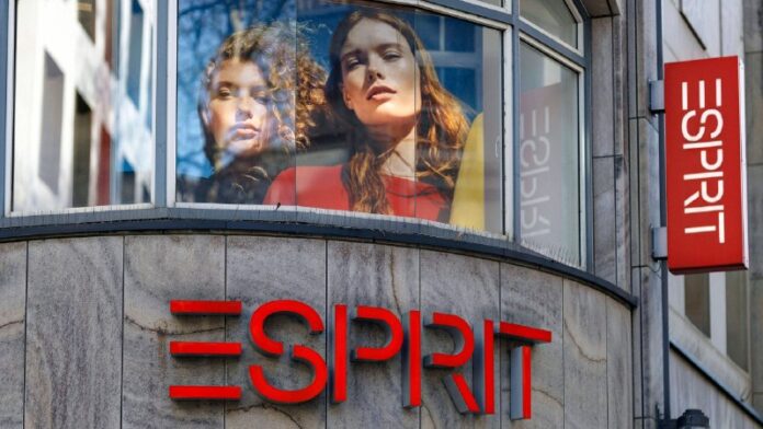 Esprit schließt alle Filialen in DeutschlandDer Modekonzern Esprit schließt bis ...
