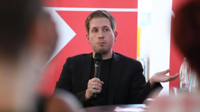 Landtagswahlen in Ostdeutschland: SPD-Generalsekretär lehnt Koalition mit dem BS...