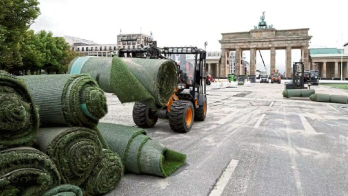 Millionenstreit um #EM-Fanzone in BerlinStreitpunkt ist die Sondernutzungsgebühr...