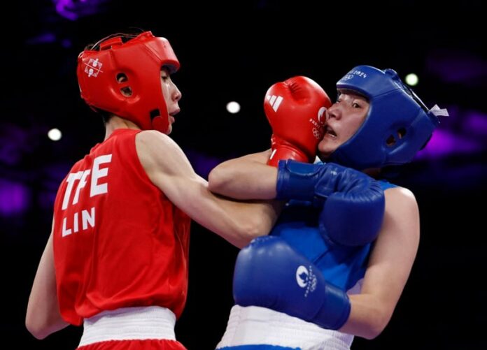  „Frauen-Schlagen“ bei #Olympia: Trans-Boxer aus Taiwan besiegt Frau aus Usbekis...