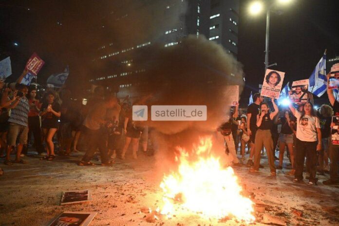 Gewaltsame #Proteste in #Israel: 300.000 Demonstranten fordern Deal zur Freilass...