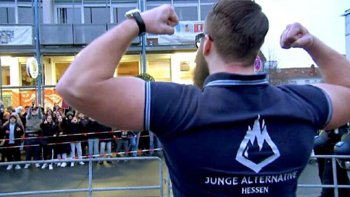 Aus freiwilliger Feuerwehr ausschließen? AfD-Mann aus Hessen darf doch weitermac...