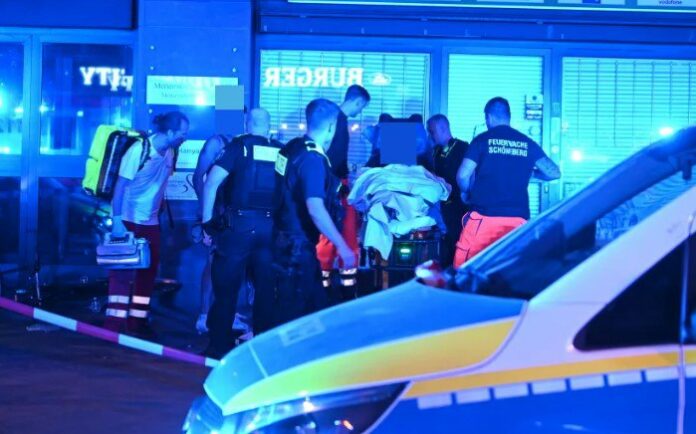Schüsse in Berlin: Ein Toter, zwei VerletzteIm Berliner Stadtteil Schöneberg ist...
