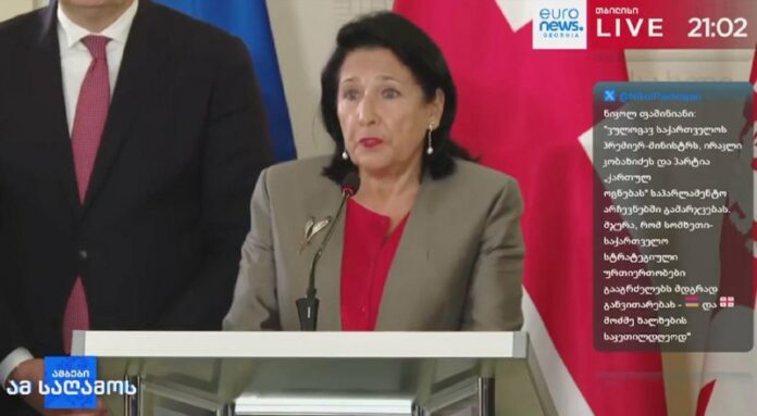 Georgische Präsidentin ruft nach Wahlsieg der Regierungspartei zu Protesten aufD...