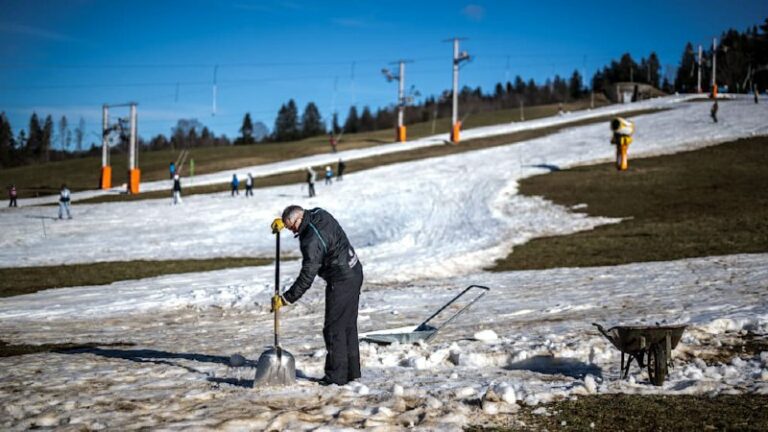 Kein Schnee! Skiorte müssen für immer schließen