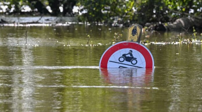 Millionenschwere Schäden nach Unwetter in Österreich Das #Hochwasser Mitte Septe...