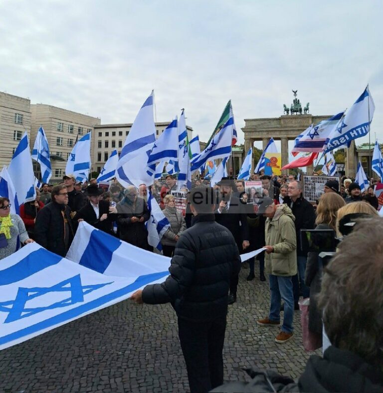 Pro-israelische und pro-palästinensische Demos in Berlin