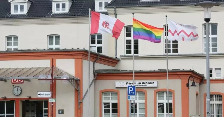 Die erste deutsche Stadt, in der die Regenbogenfahne verboten ist