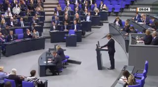 Bundestag sagt komplette Sitzungswoche ab Der #Bundestag hat am Freitag mit den…