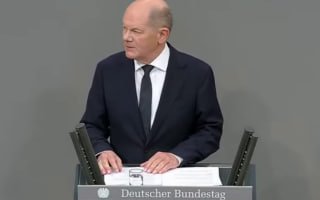 Scholz im Bundestag: Ukraine kann sich auf unsere Solidarität verlassenIn seiner…