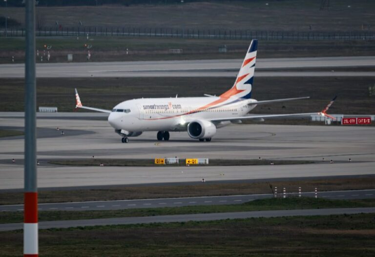 Nur fünf afghanische Ortskräfte im jüngsten Charterflug Unter den 155 Afghanen, …