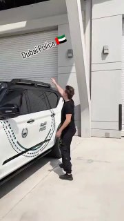 Dubai hat offenbar das coolste #Polizeiauto der WeltIn einem Video ist kürzlich…