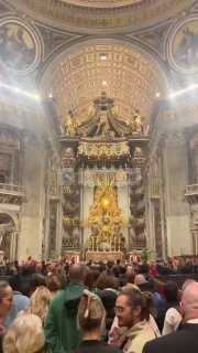 Abschied von Franziskus im Petersdom noch bis heute Abend möglich Im Vatikan hab…