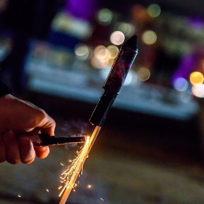 #Berlin: 15-Jähriger feuert Pyrotechnik auf Ex-Freundin Eine 15-Jährige soll in ...
