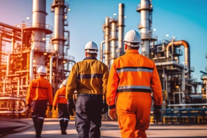 Deutsche Industrie hat flächendeckend #Arbeitsplätze abgebautDie Konjunkturflaut...