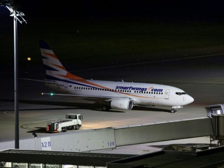 Nächster Aufnahmeflug mit #Afghanen landet in #Deutschland Wie das Bundesinnenm…