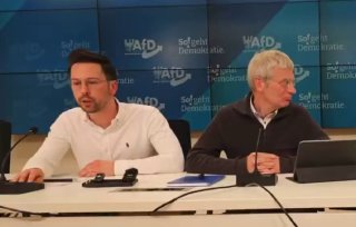 Brandenburger #Verfassungsschutz betreibt hunderte Fake-ProfileEine Anfrage der…