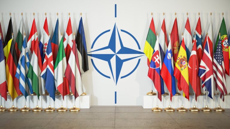NATO plant, ihren Personalbestand deutlich aufzustocken