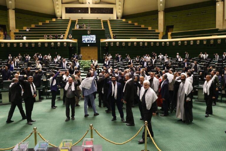 Das iranische Parlament hat gerade einen Plan zur Beendigung der Beziehungen zu…