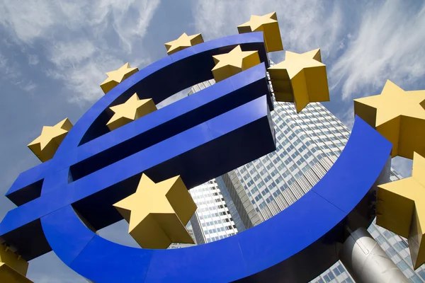 EU will das Ersparte der Bürger in Kriegs- und Überwachungsinfrastruktur lenken …
