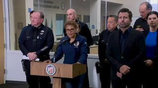 Los Angeles verhängt wegen Protesten Ausgangssperre in der InnenstadtDie Bürgerm…