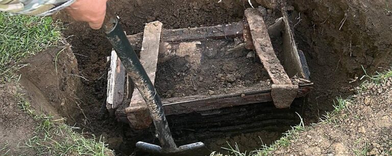 Vergrabene Weltkriegsdokumente im Hirschgehege