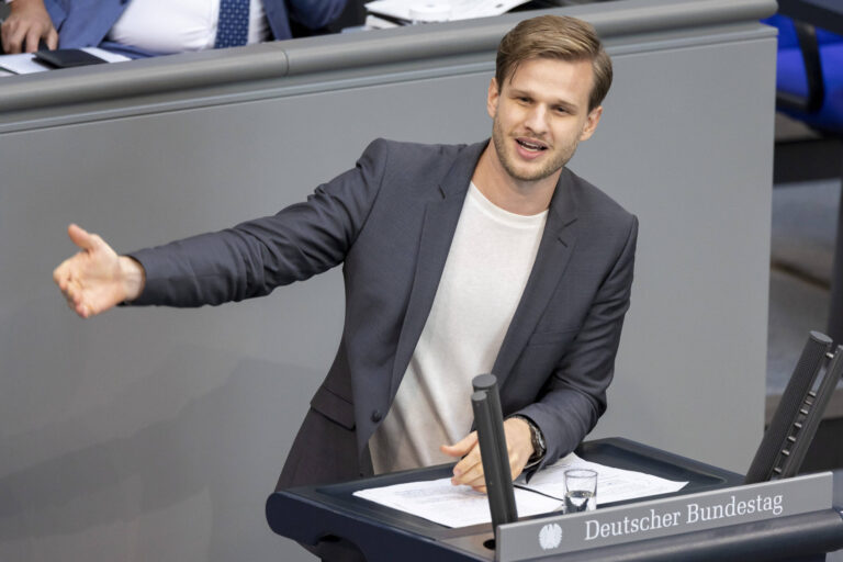 Mesaroschs Herausforderung als Parteivorsitzender und die südwestliche Krise der SPD 